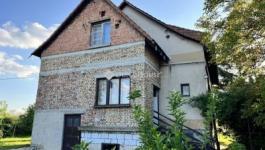 Eladó családi ház Érd