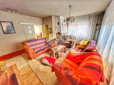 Eladó családi ház Nagyvenyim