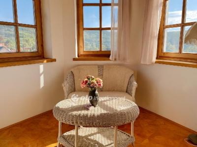 Eladó családi ház Penc