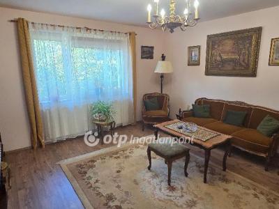 Eladó családi ház Érd