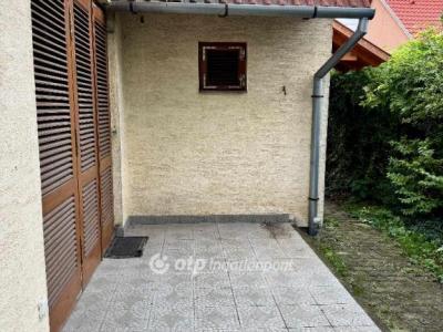 Eladó családi ház Budapest