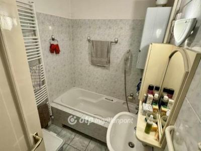 Eladó családi ház Budapest