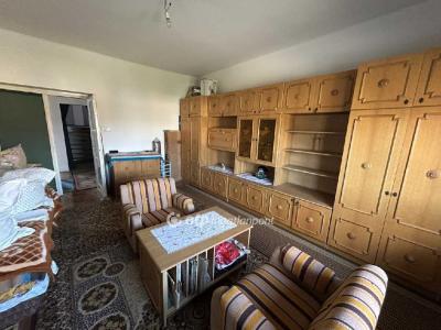 Eladó családi ház Bag