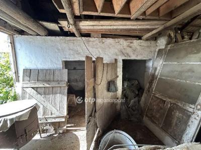 Eladó családi ház Bag