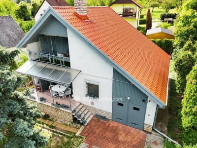 Eladó családi ház Balatonalmádi