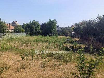 Eladó lakóövezeti telek Nagykáta