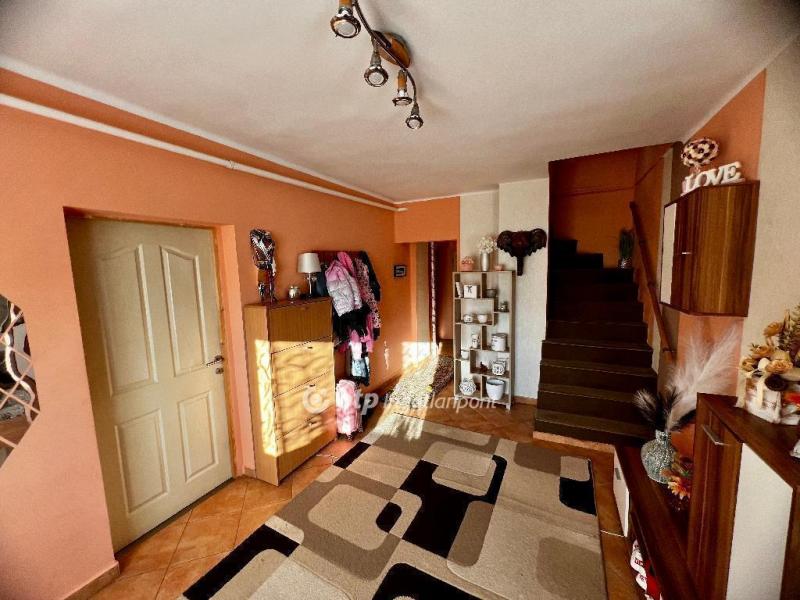 Eladó családi ház Füzesabony