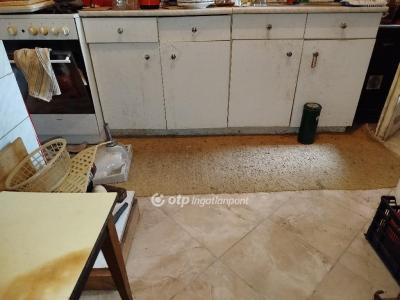 Eladó lakás Pécs