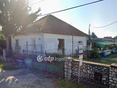 Eladó családi ház Mályi