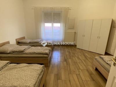 Eladó családi ház Budapest
