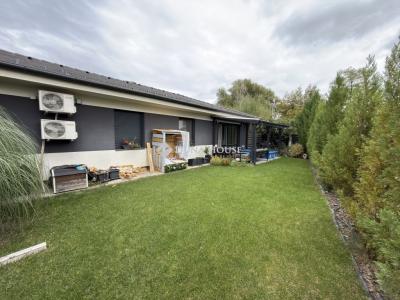 Eladó lakás Nagytarcsa