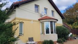 Eladó lakás Üllő