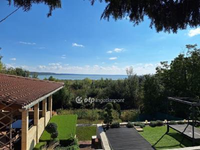 Eladó nyaraló Balatonalmádi