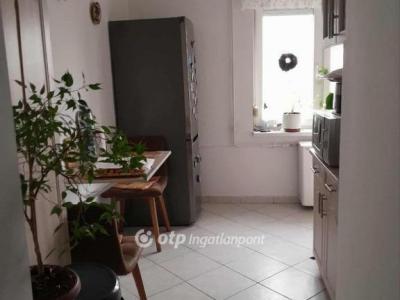 Eladó lakás Veszprém