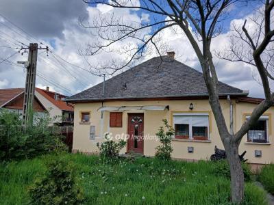 Eladó családi ház Adács