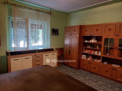 Eladó családi ház Jászberény