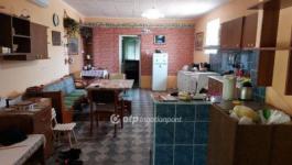 Eladó családi ház Jászberény