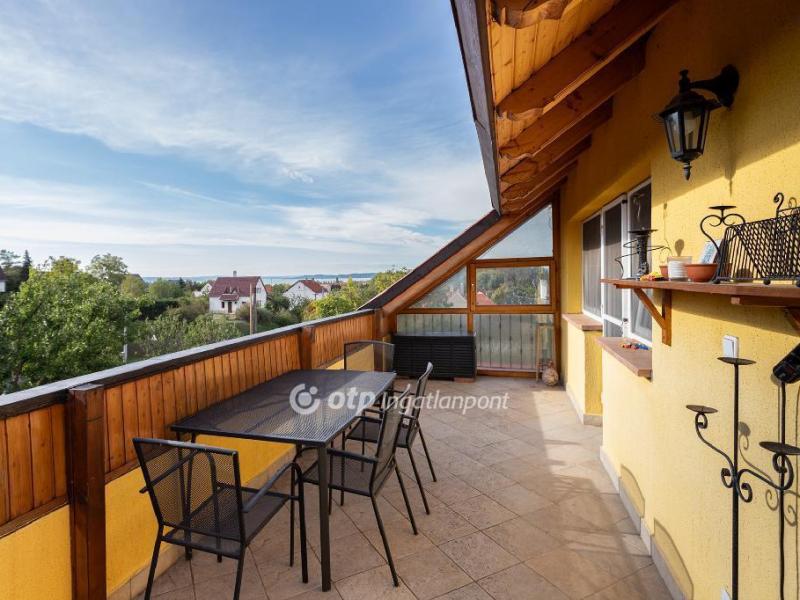 Eladó családi ház Lovas