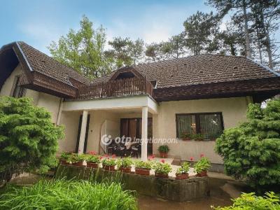 Eladó családi ház Siófok