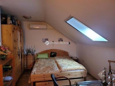 Eladó lakás Üllő