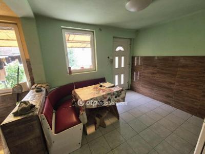 Eladó családi ház Jászberény