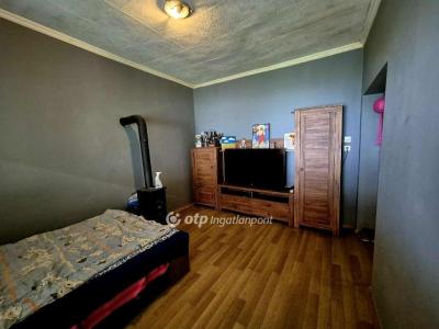 Eladó családi ház Jászberény