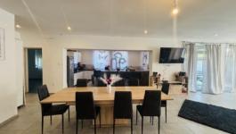 Eladó családi ház Cegléd