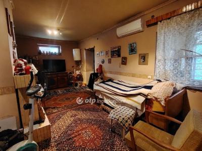 Eladó családi ház Derekegyház