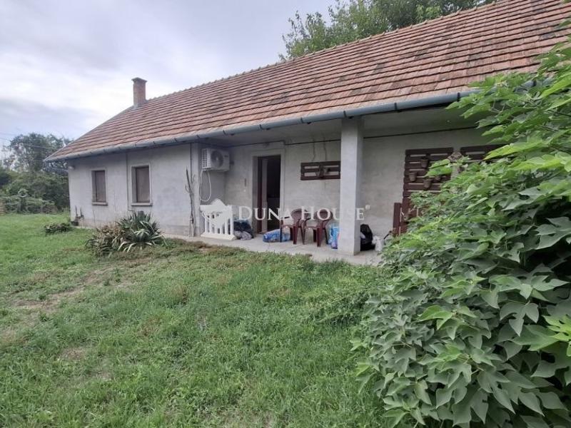 Eladó családi ház Solt