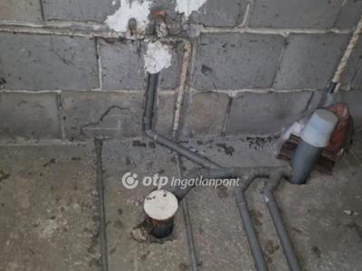 Eladó családi ház Albertirsa