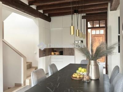 Eladó családi ház Budapest