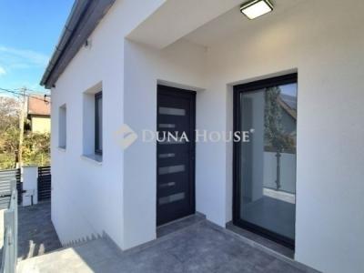 Eladó családi ház Budapest