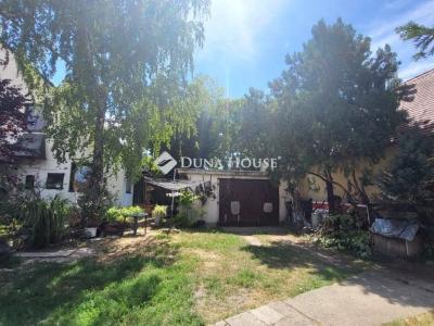 Eladó házrész Szentendre