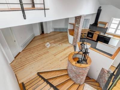 Eladó családi ház Budapest