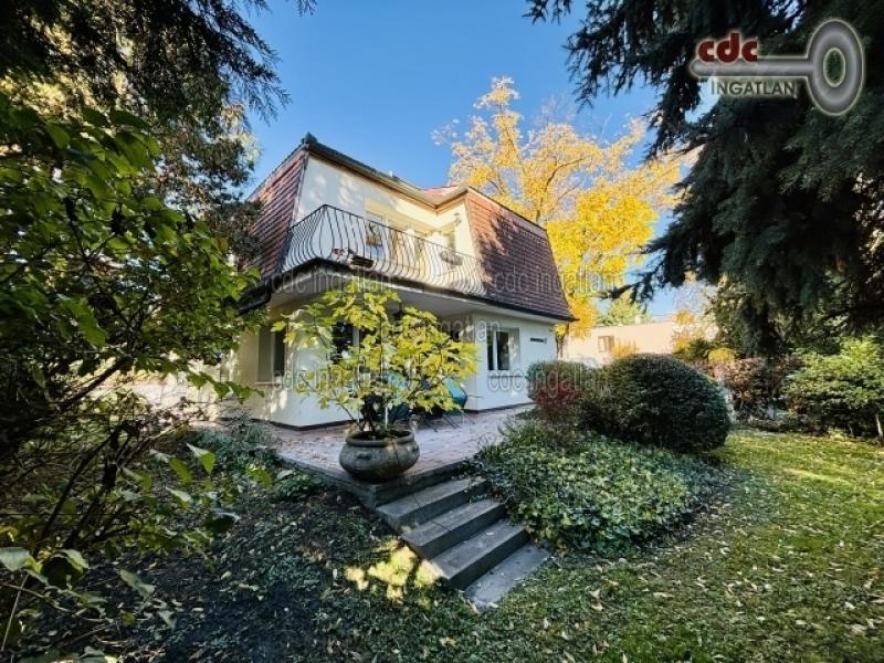 Eladó családi ház Budapest