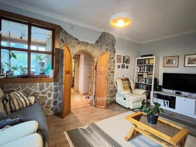 Eladó családi ház Érd