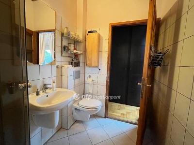 Eladó családi ház Érd