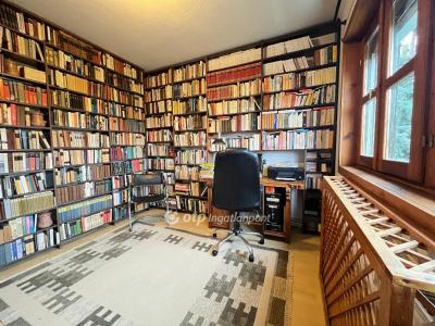 Eladó családi ház Érd