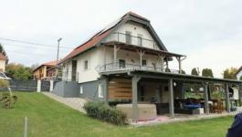 Eladó családi ház Csatár