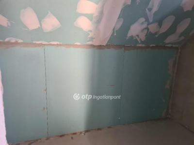 Eladó családi ház Törökbálint