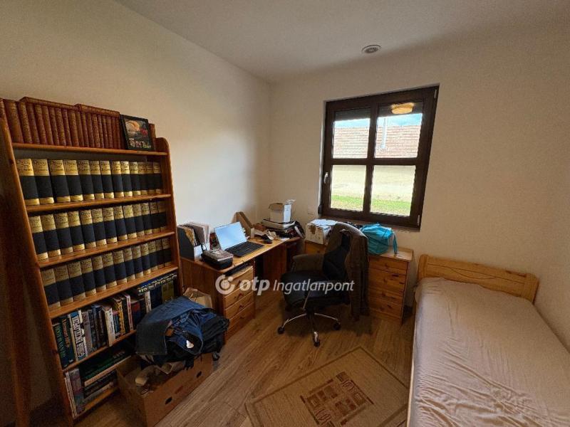 Eladó családi ház Gomba