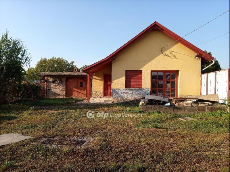 Eladó nyaraló Dombóvár
