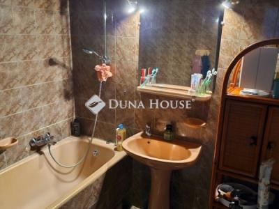 Eladó családi ház Tata