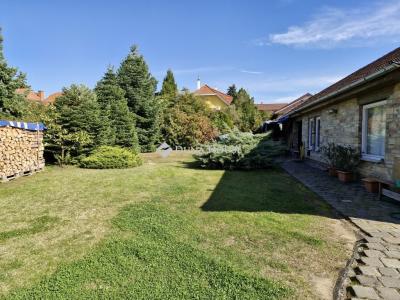 Eladó családi ház Tata