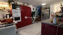 Eladó családi ház Esztergom