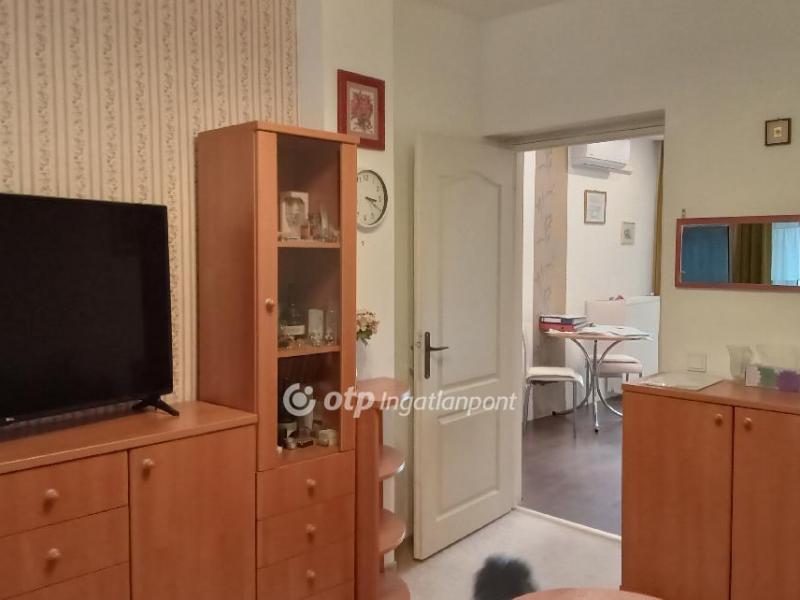 Eladó családi ház Érd