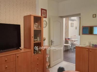 Eladó családi ház Érd