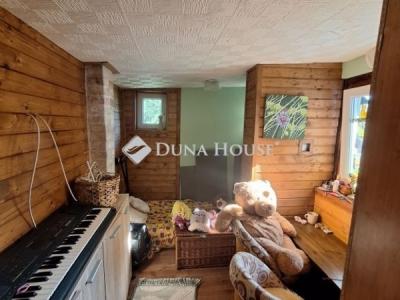 Eladó családi ház Dunaalmás