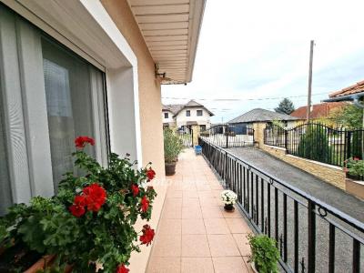 Eladó családi ház Martonvásár