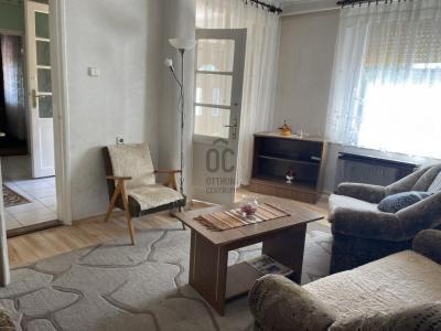 Eladó családi ház Abony